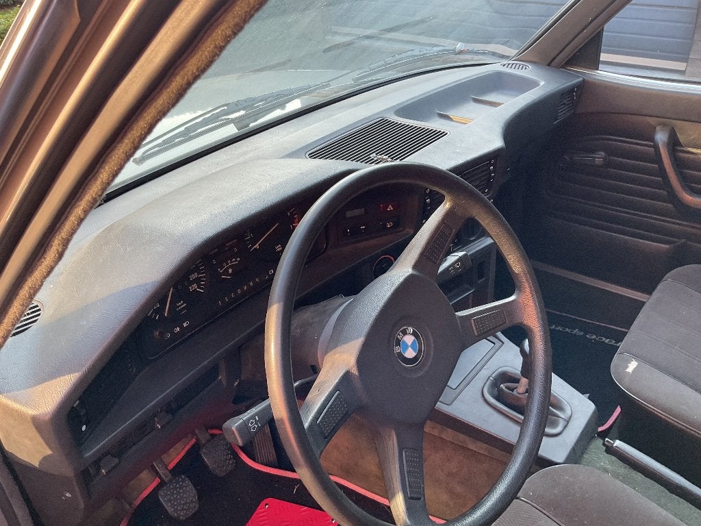 BMW 520 i Bj 1982 Handgeschakeld, foto 8