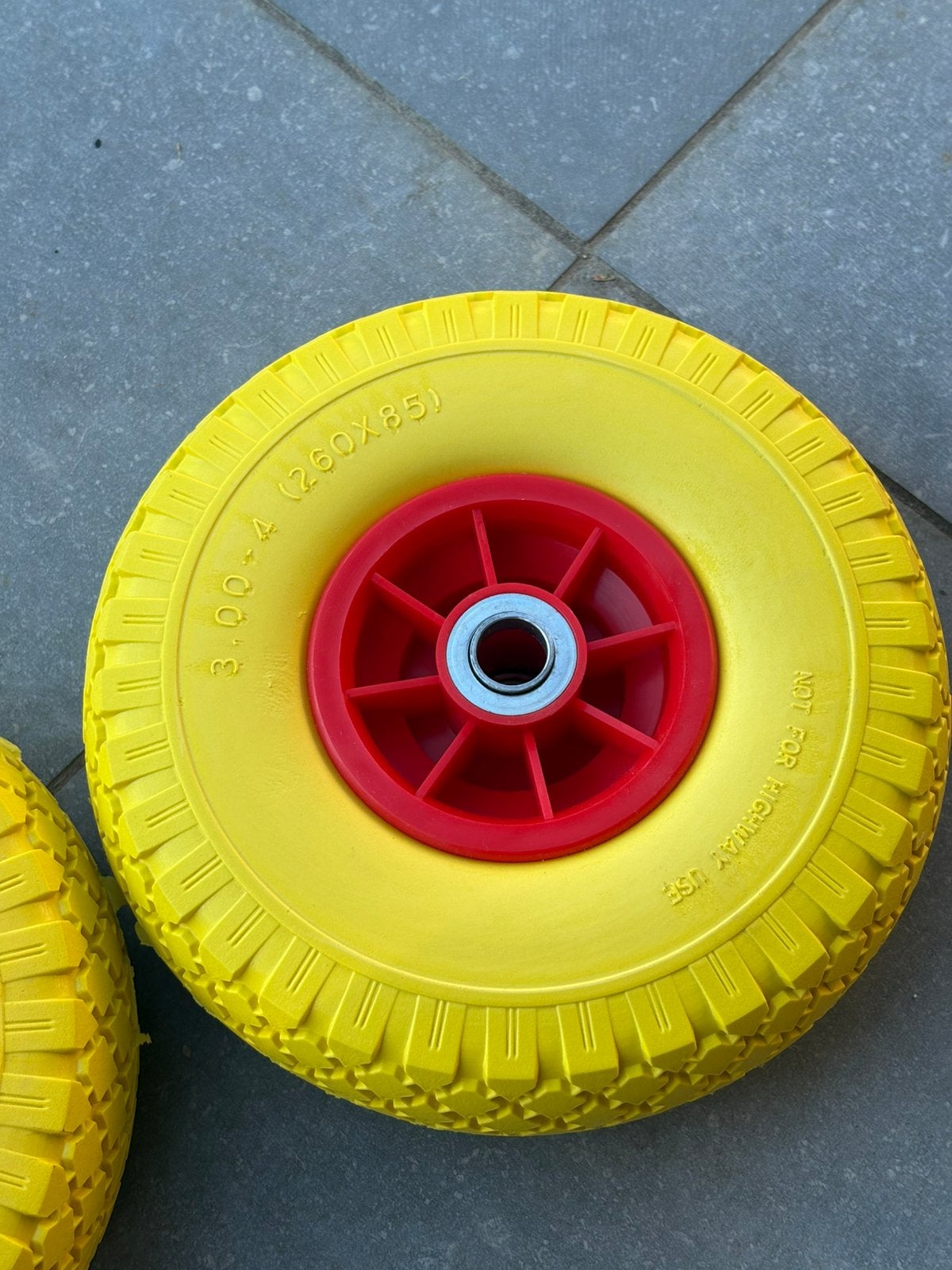 Splinternieuwe wielen met as maat 20 mm, Doe-het-zelf en Bouw, Ophalen, Nieuw