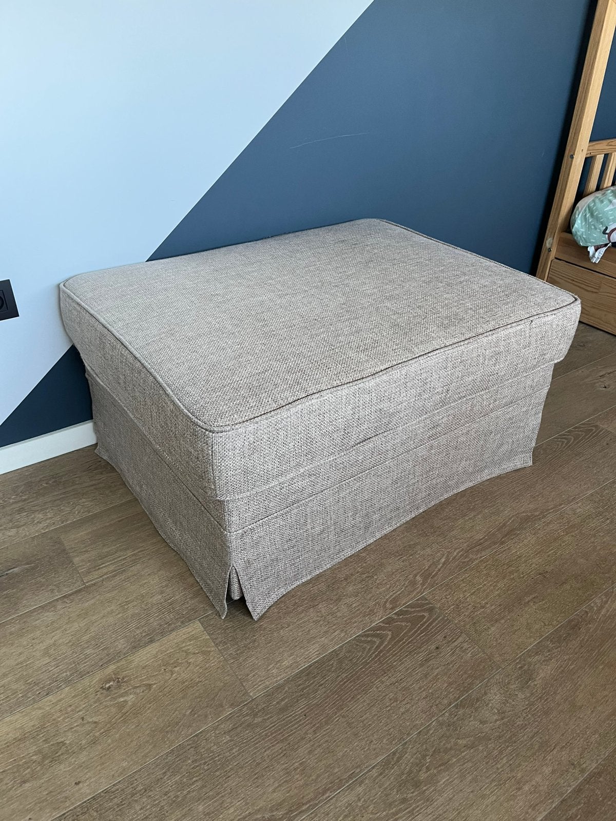 Beige poef in stof, Huis en Inrichting, Ophalen, 75 tot 100 cm, Stof, Rechthoekig