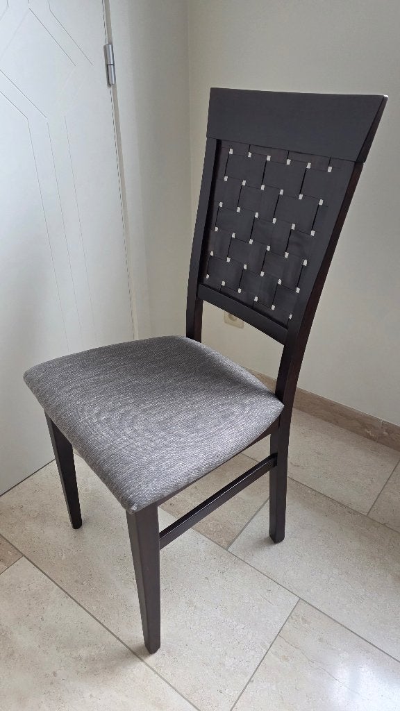 Eetkamer stoelen: 4 of 6 stuks, Huis en Inrichting, Ophalen, Gebruikt, Bruin, Hout