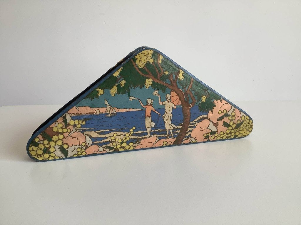 Belle boîte à chocolat art déco triangulaire rare, Enlèvement