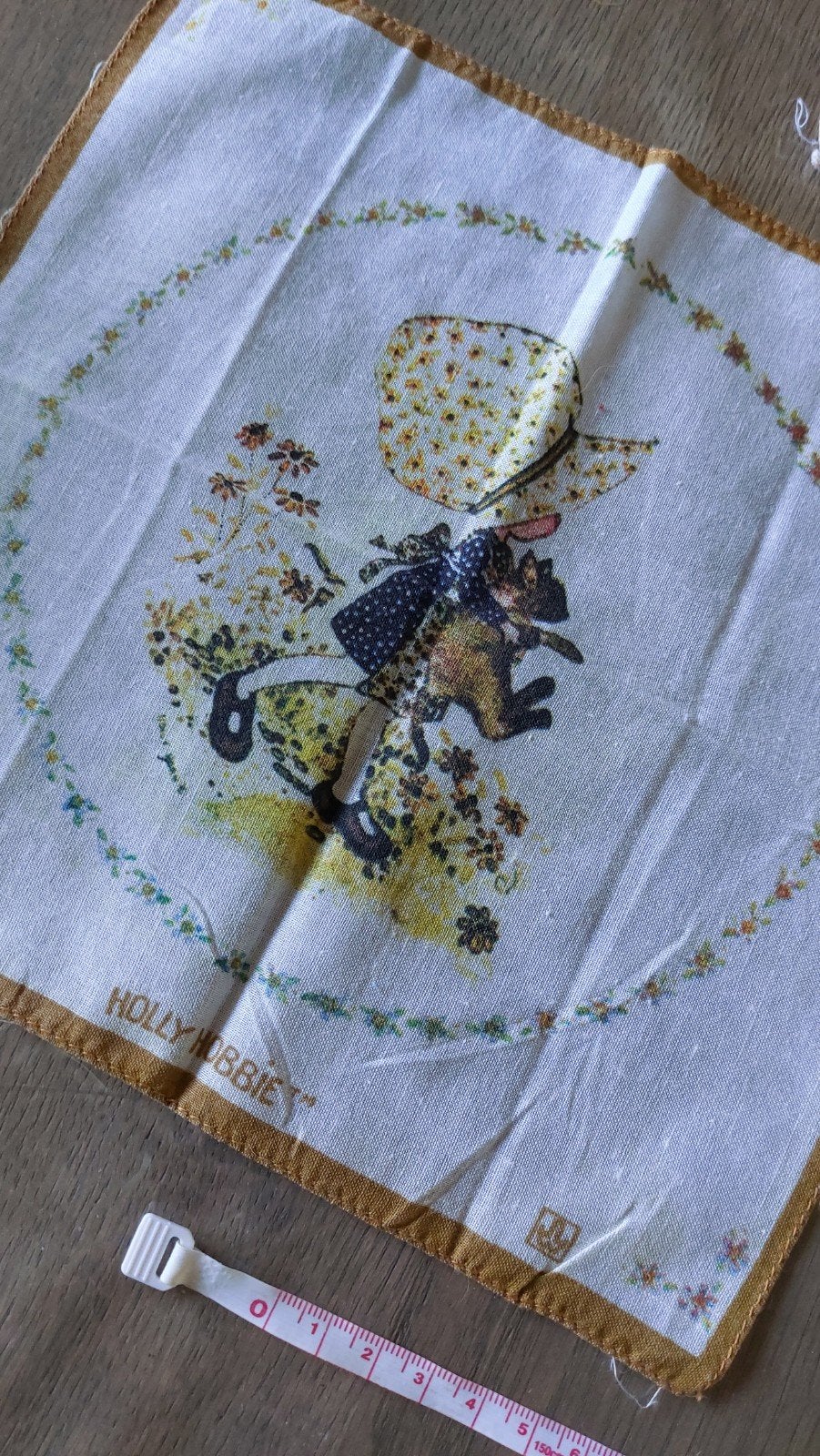 Ensemble de 3 mouchoirs Holly Hobbie
Bon état 
les couleurs