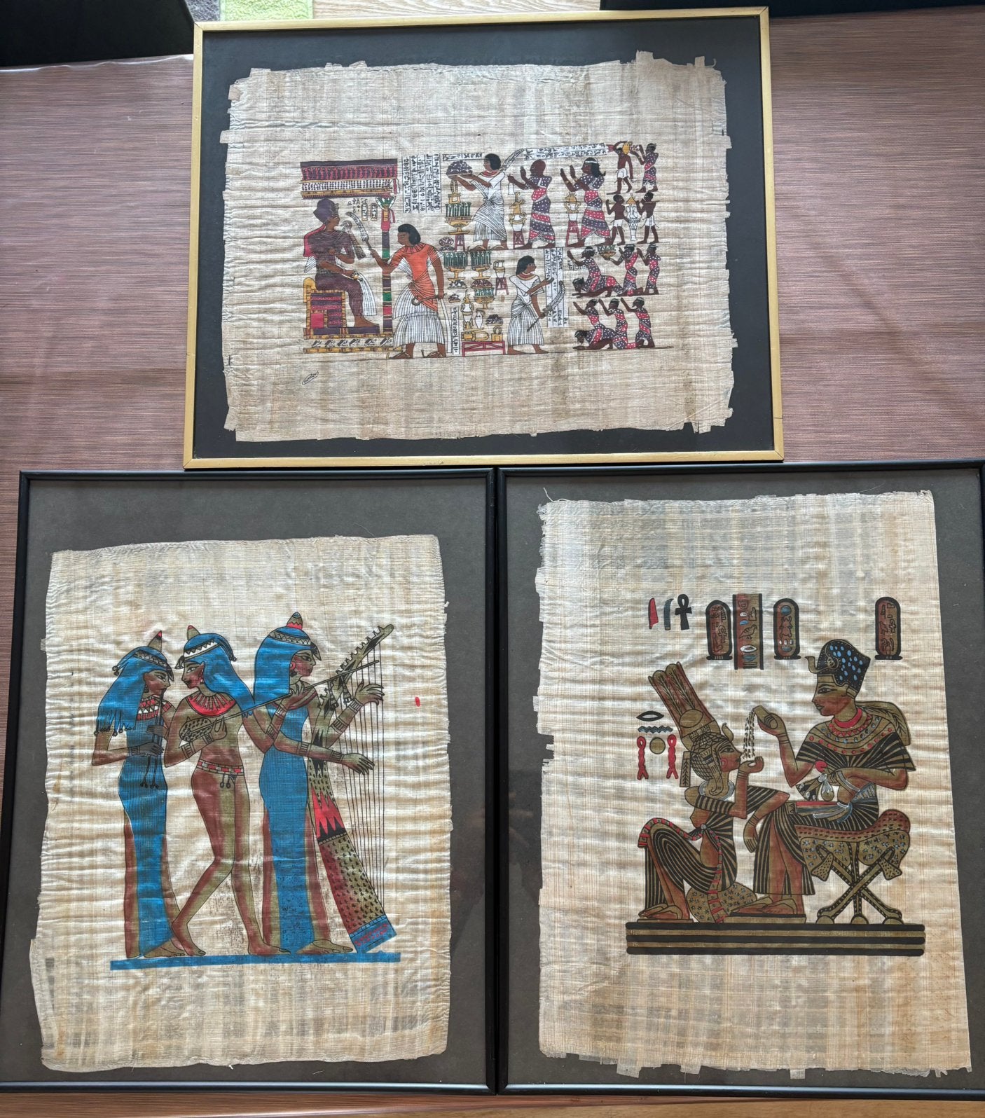 Set van 3 Egyptische papyruskunstwerken – ingelijst, Enlèvement