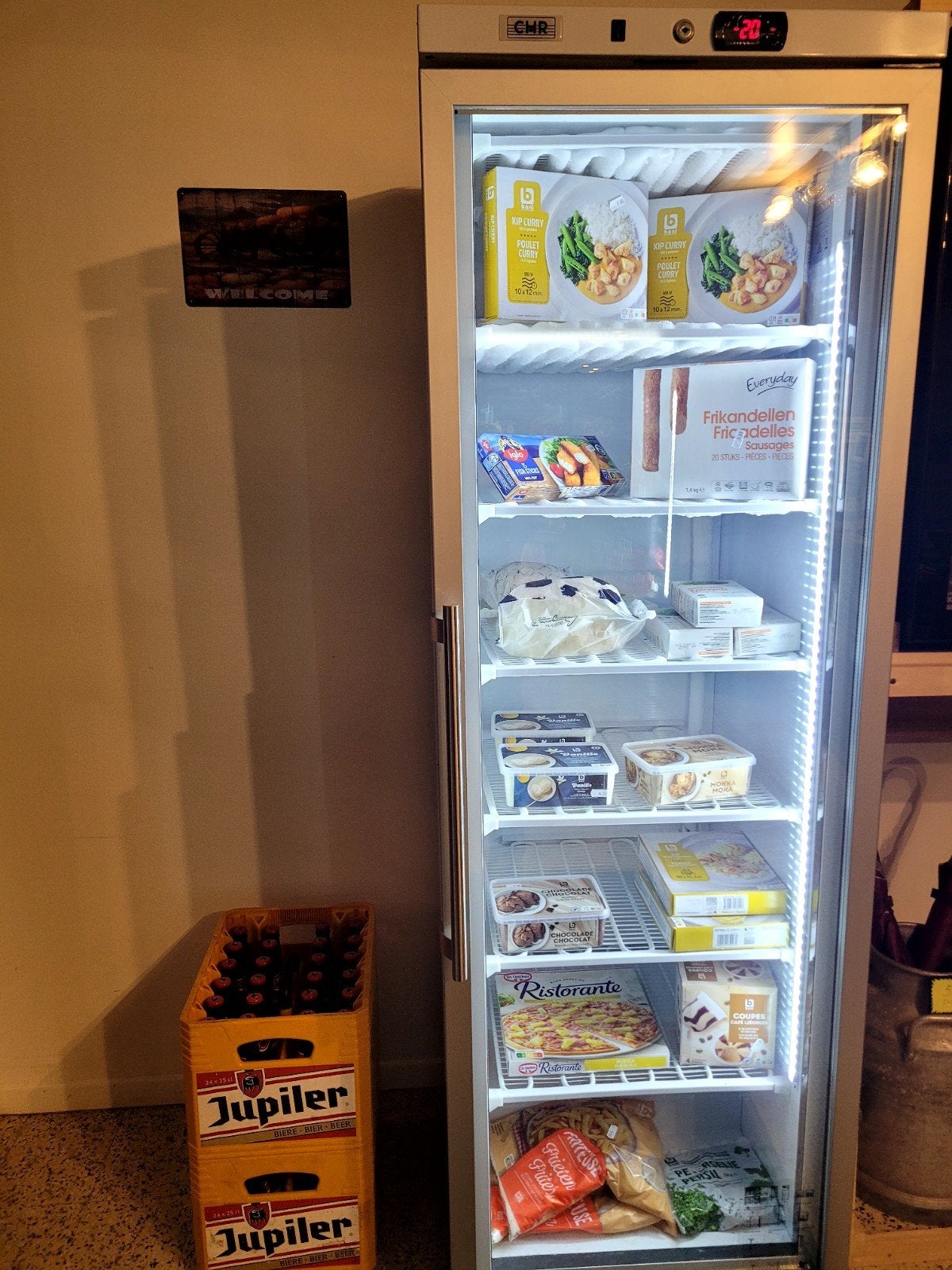A vendre, matériel complet pour créer une épicerie.