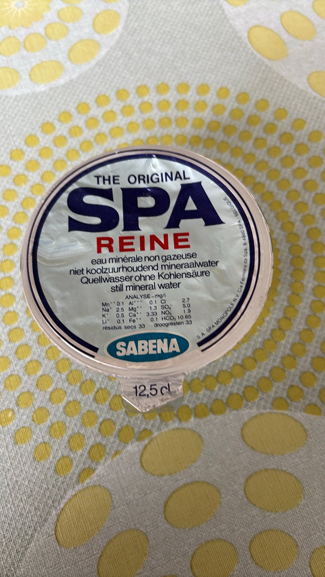 Eau de spa dans une bouteille en plastique avec logo SABENA, Collections, Souvenirs Sabena, Enlèvement, Utilisé, 1 à 20, Plein