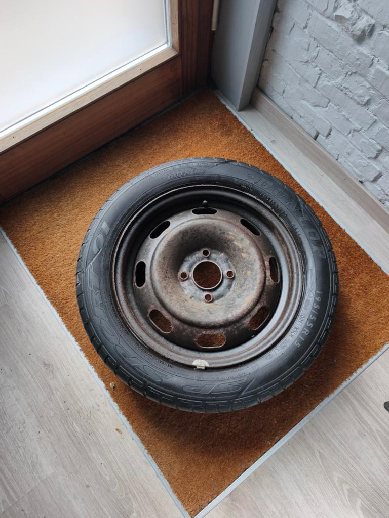 Reserve wiel citroën, Ophalen