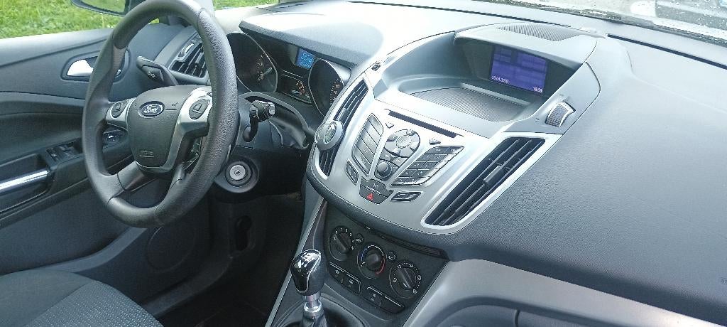 Urgent Doit partir !!! Ford Cmax 1.6d att remor5 places 2013, Autos, 5 portes, Particulier, 4 cylindres, 85 kW