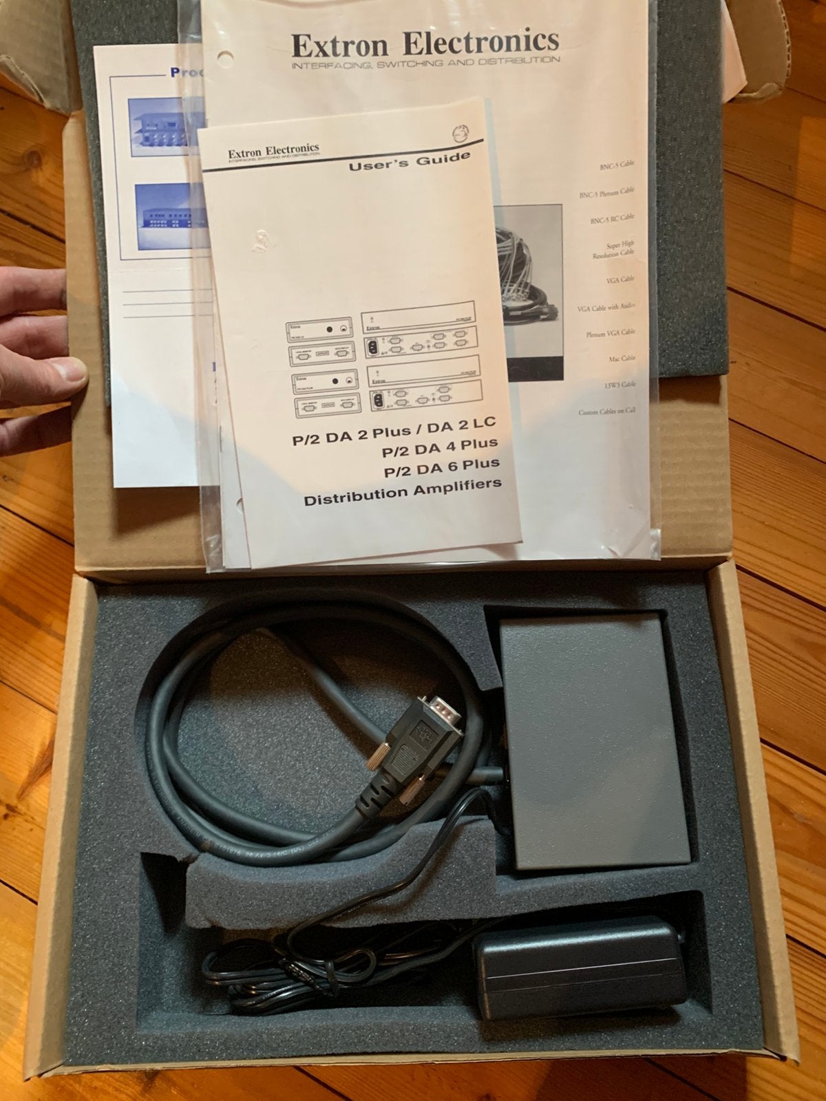 Extron VGA Splitter / Versterker (Ideaal voor Retro Gaming ), Enlèvement ou Envoi, Comme neuf