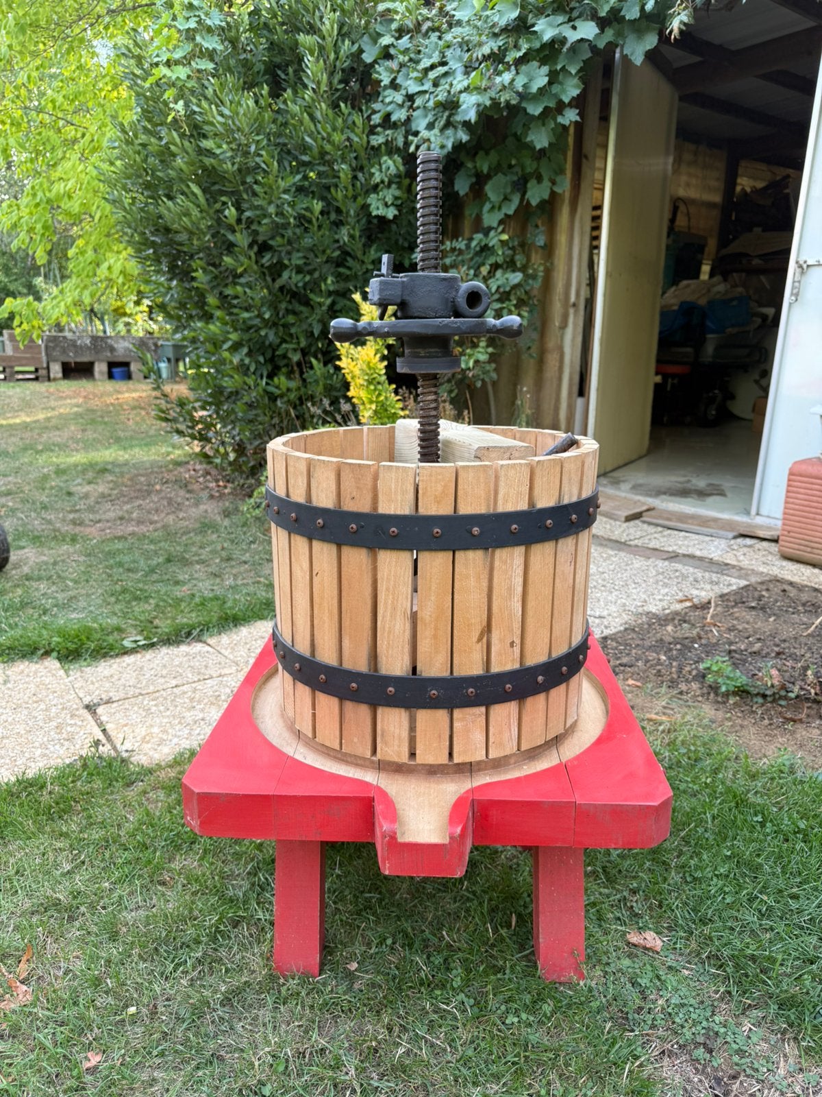 Presse a jus ( raisin, pomme ou autre fruits)  comme neuf, Jardin & Terrasse, Enlèvement, Comme neuf