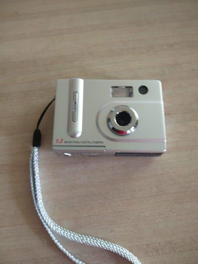Digitale Camera.  1.3MP.  NIEUW., Enlèvement ou Envoi, Neuf, Autres Marques