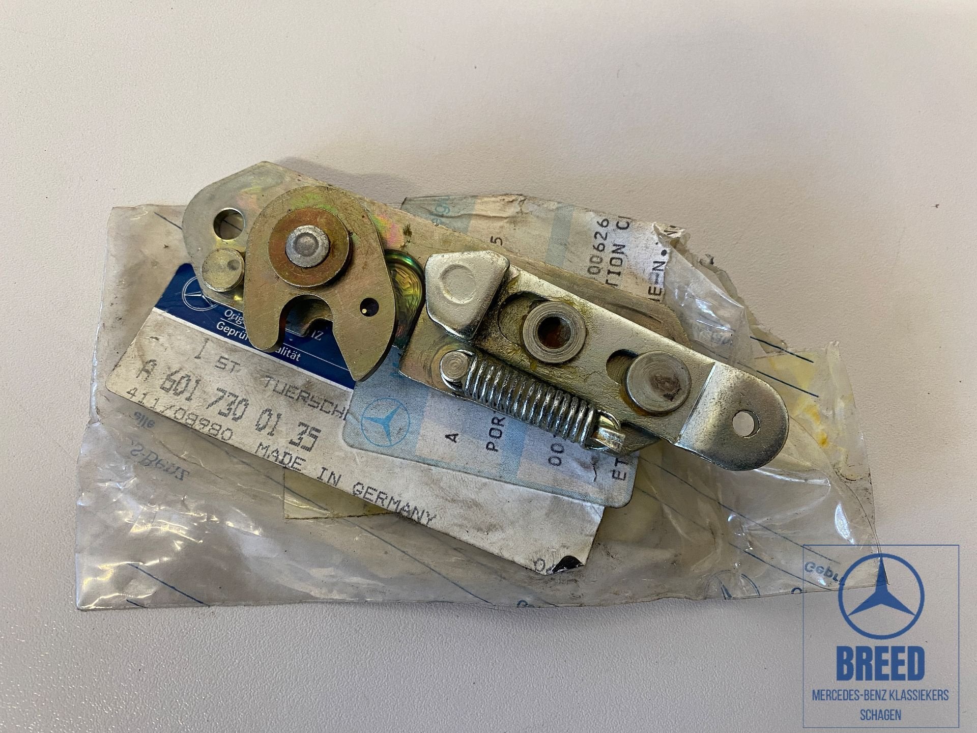 NOS slot schuifdeur rechts Mercedes-Benz W601 W602 W611 T1 T, Auto-onderdelen, -, Nieuw, Ophalen of Verzenden, -
