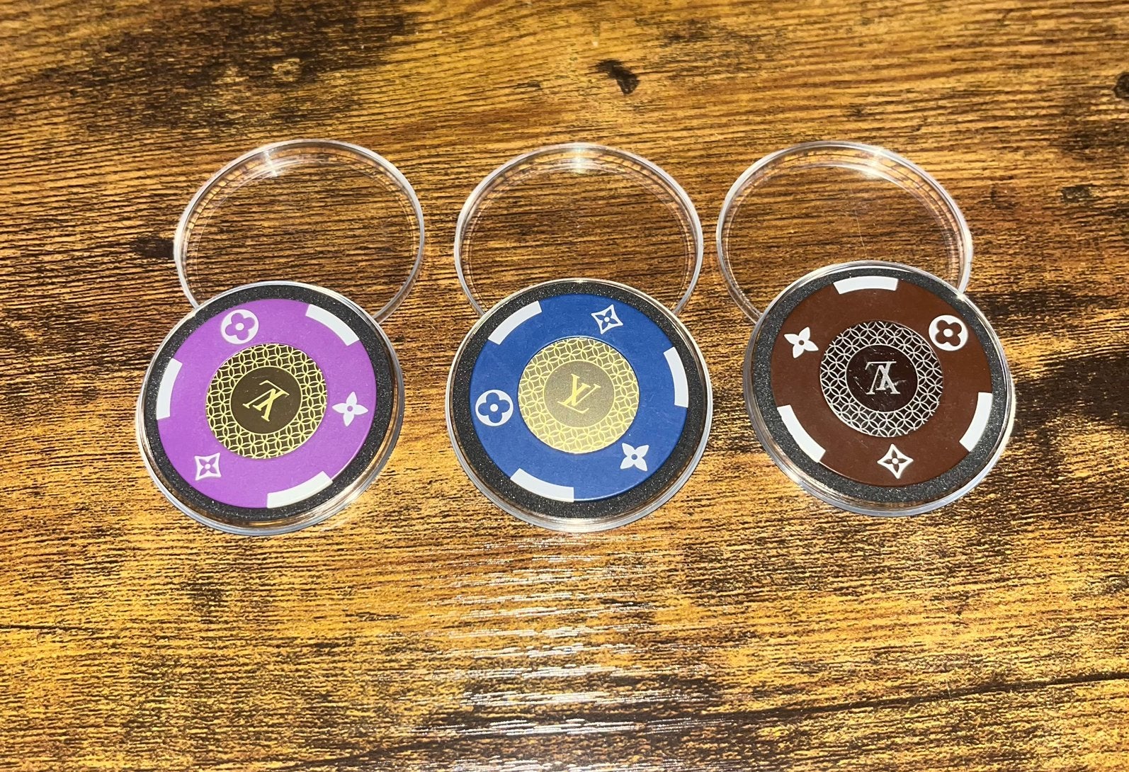 3 Jetons de poker Louis Vuitton, Verzenden, Frankrijk, Overige waardes, Setje