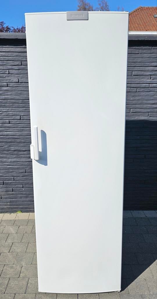 Siemens Diepvries NoFrost A+ 8lades L:185cm B:60cm, Zo goed als nieuw, Energieklasse A of zuiniger, Ophalen, Vrieskast