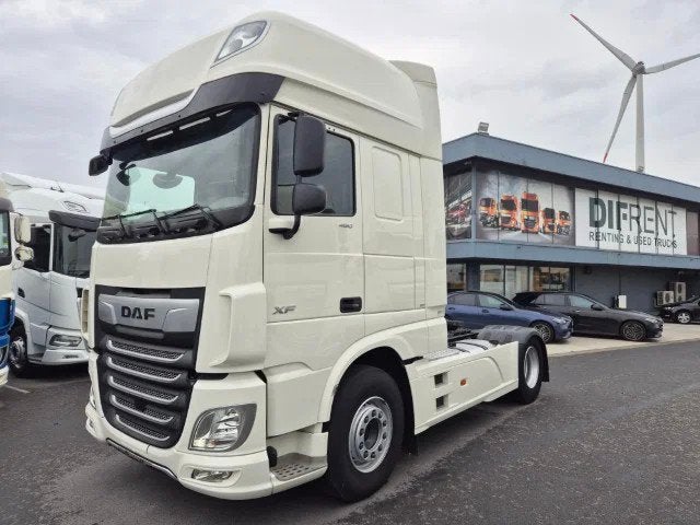 DAF XF 480 FT SUPER SPACE CAB ZF INTARDER (bj 2022), Auto's, Automaat, Achterwielaandrijving, Euro 6, Wit