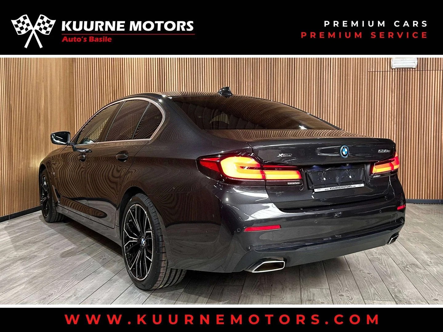 BMW 530e Berline xDrive Alu19"/ComfZet/Acc/Led/Cam360/Leder/, Autos, BMW, Cuir, Noir, Automatique, 4 cylindres