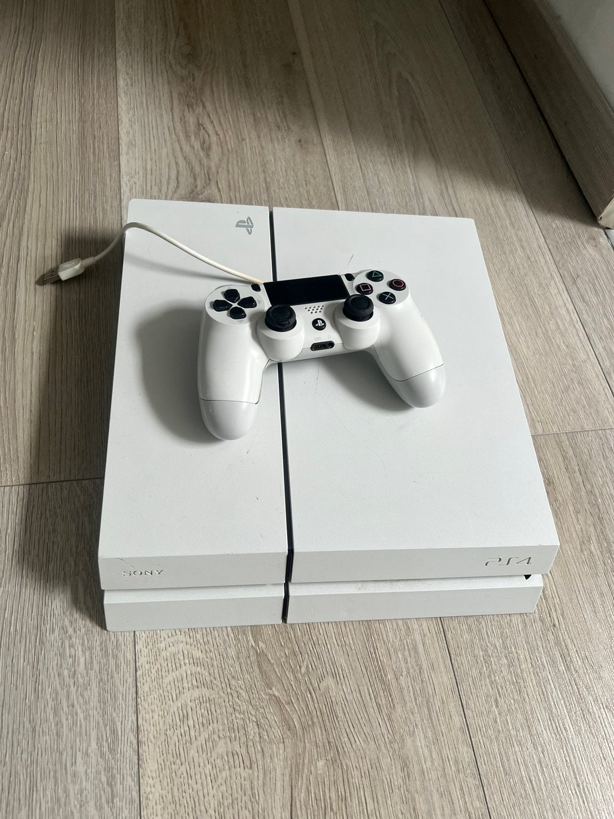 Playstation 4 met 1 controller, Games en Spelcomputers, Spelcomputers | Sony PlayStation 4, Ophalen, Zo goed als nieuw, Met 1 controller