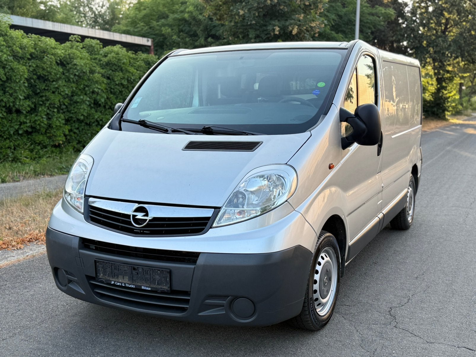 Opel Vivaro 2.0CDTI Trekhaak Airco Gekeurd v Verkoop Top, Auto's, Bestelwagens en Lichte vracht, Particulier, ABS, Airbags, Airconditioning