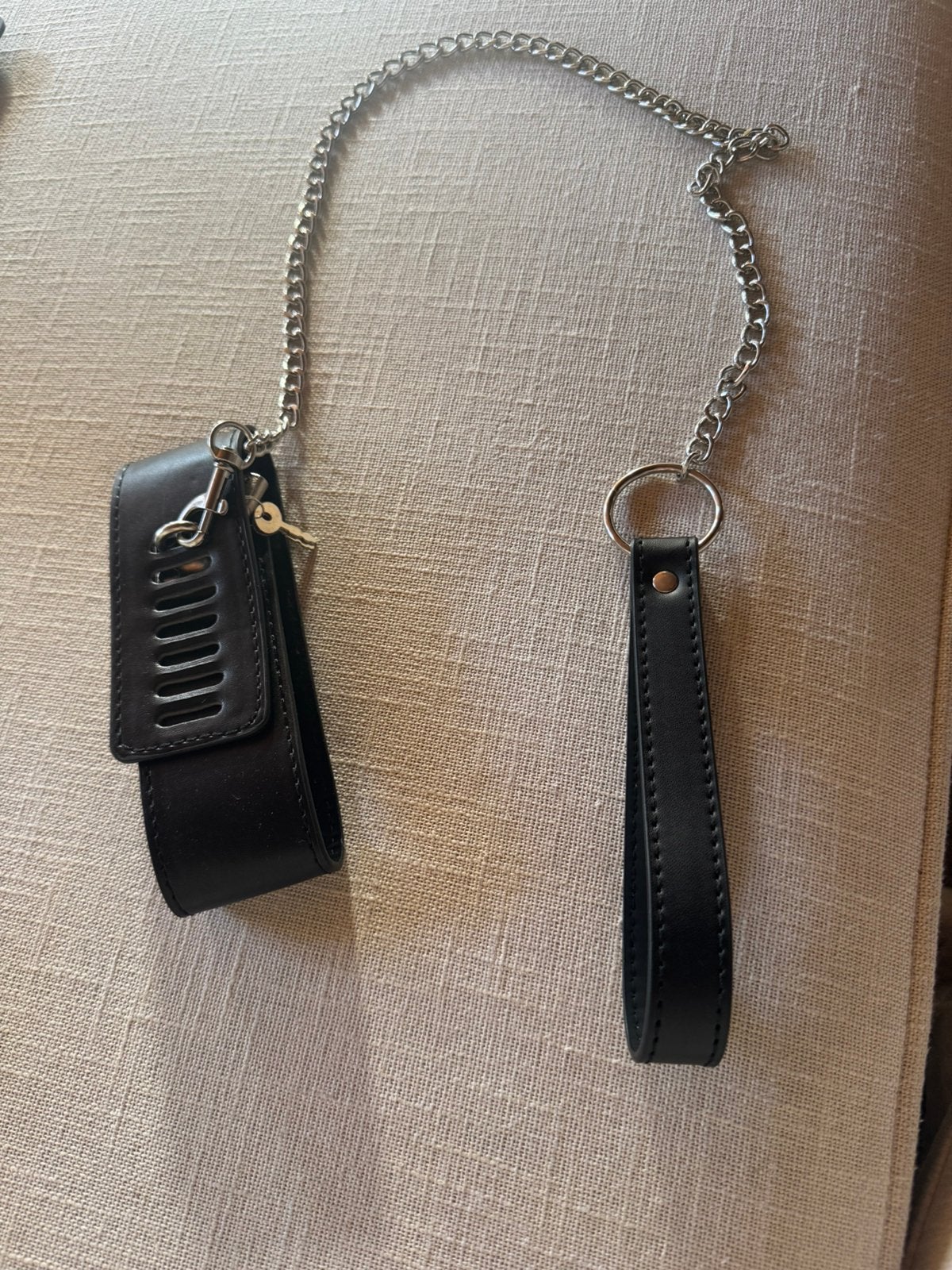 Collier de bondage noir avec chaîne et poignée, Enlèvement ou Envoi, Comme neuf