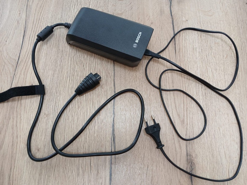Chargeur de batterie Bosch pour vélo électrique 36-4/230, Vélos & Vélomoteurs, Enlèvement ou Envoi, Comme neuf