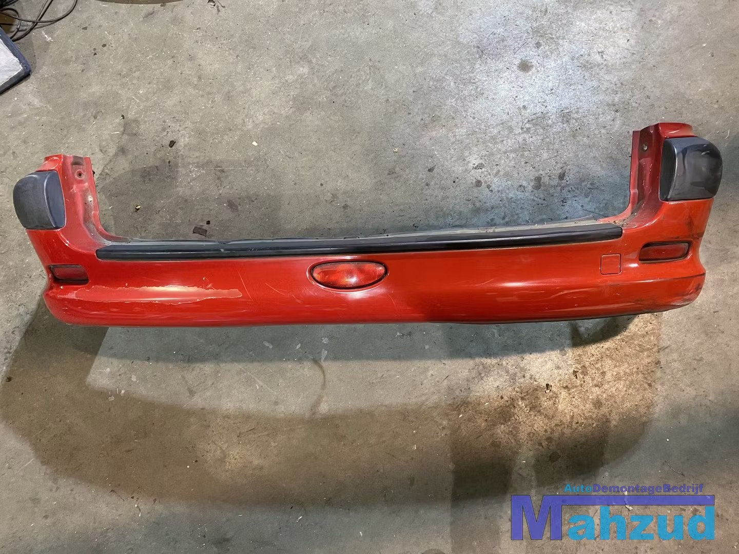 Peugeot 206 sw stationwagen rood KKN Achterbumper, Auto-onderdelen, Taurusavenue 1
2132 LS  Hoofddorp, NL, Gebruikt, Contact.group@renault.com