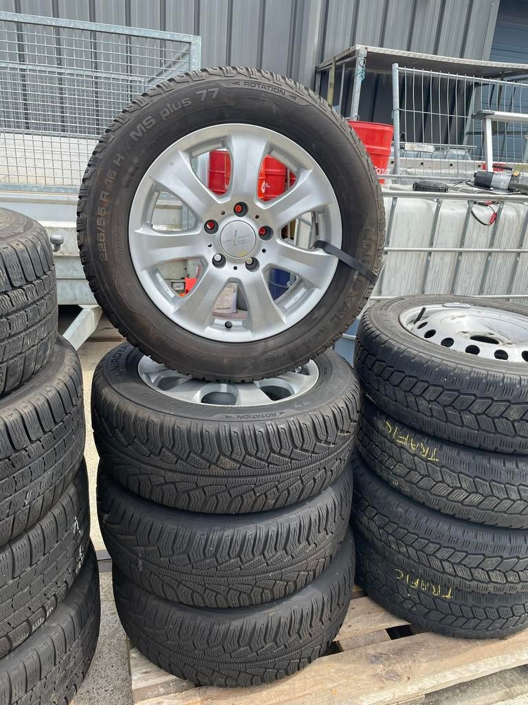 BMW 5 serie winterwielen 225/55 R16 95H, Enlèvement