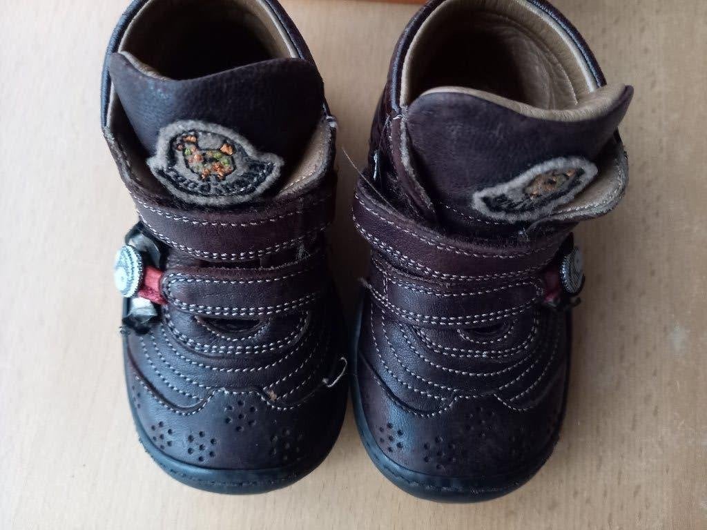 Nieuwstaat bruine leren schoenen baby maat 20 Rondinella, Schoentjes, Jongetje of Meisje, Zo goed als nieuw, Rondinella