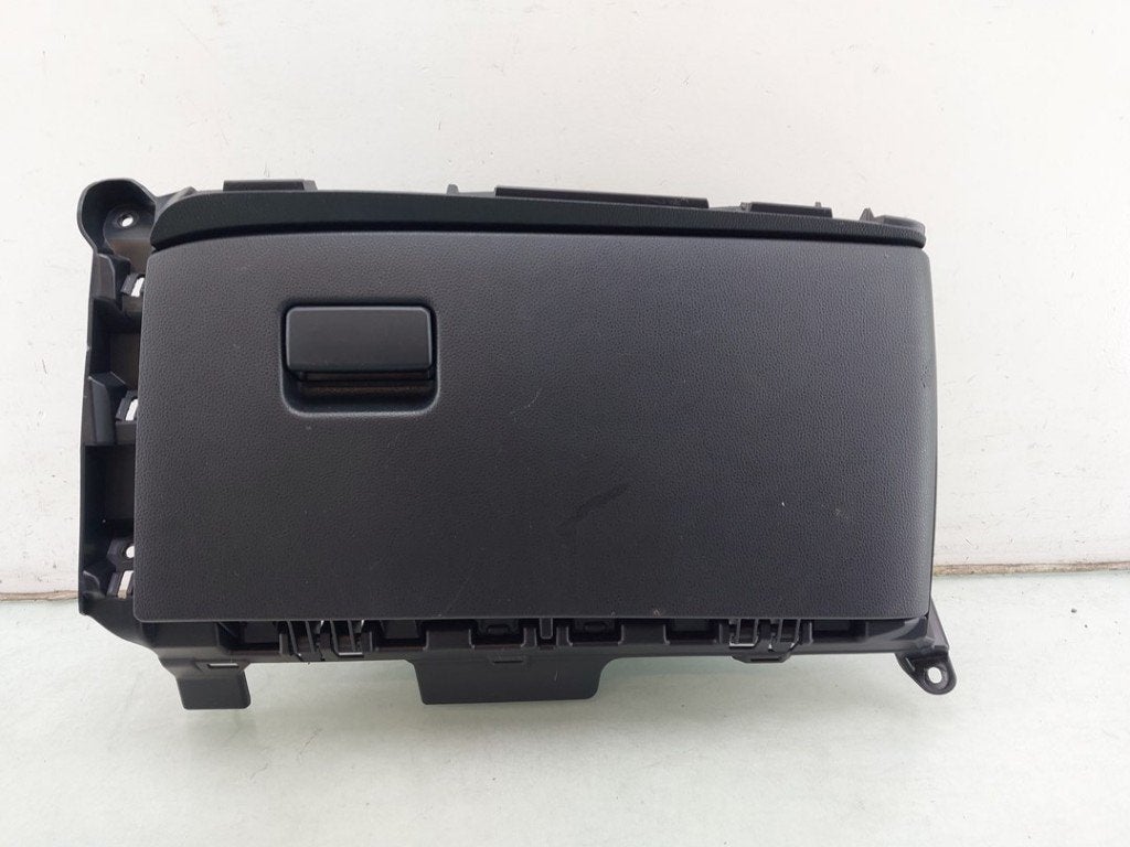 COMPARTIMENT A GANTS Toyota Yaris Cross (PB1 / PJ1), Kundenbetreuung@toyota.de, Toyota, Utilisé, Toyota-Allee 2
50858  Köln, DE