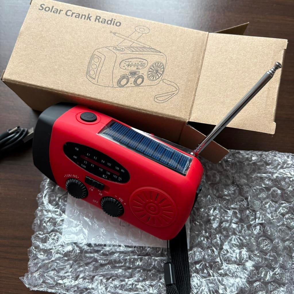 Radio-manivelle solaire avec lampe de poche et batterie exte, Enlèvement ou Envoi, Neuf, Radio