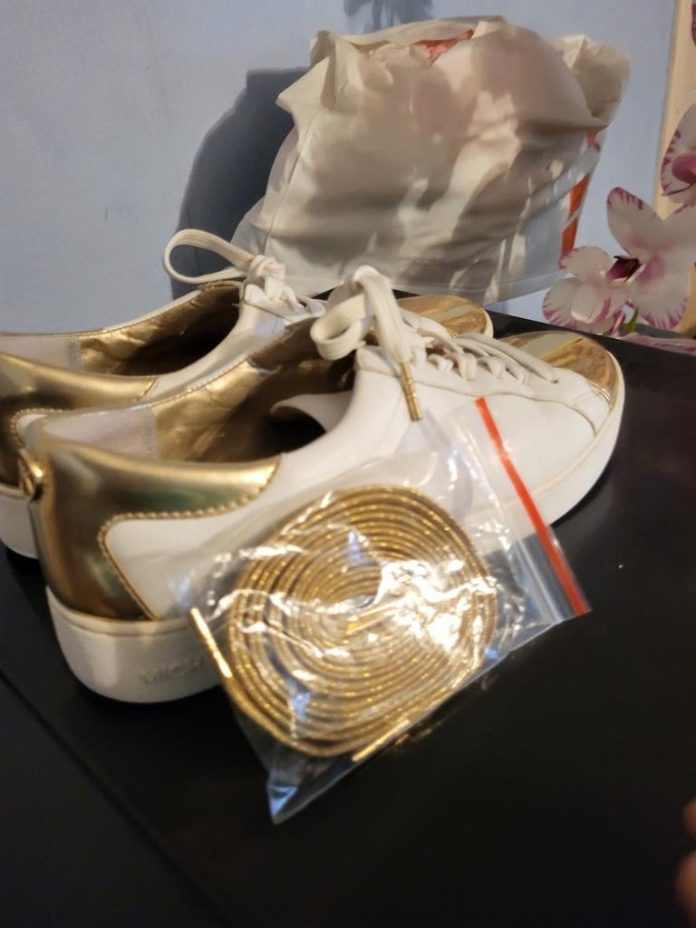 Michael Kors  sneakers, Hobby en Vrije tijd, Feestartikelen, Ophalen
