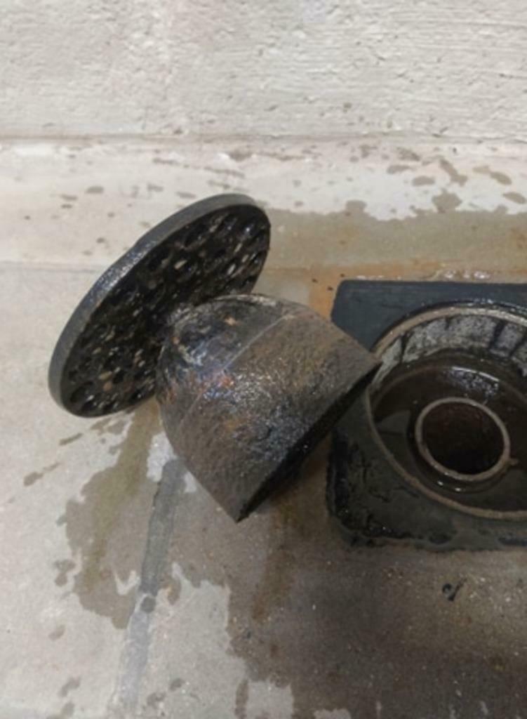Cherche cloche ou Sterput (en fonte), Enlèvement ou Envoi, Utilisé, Autres types