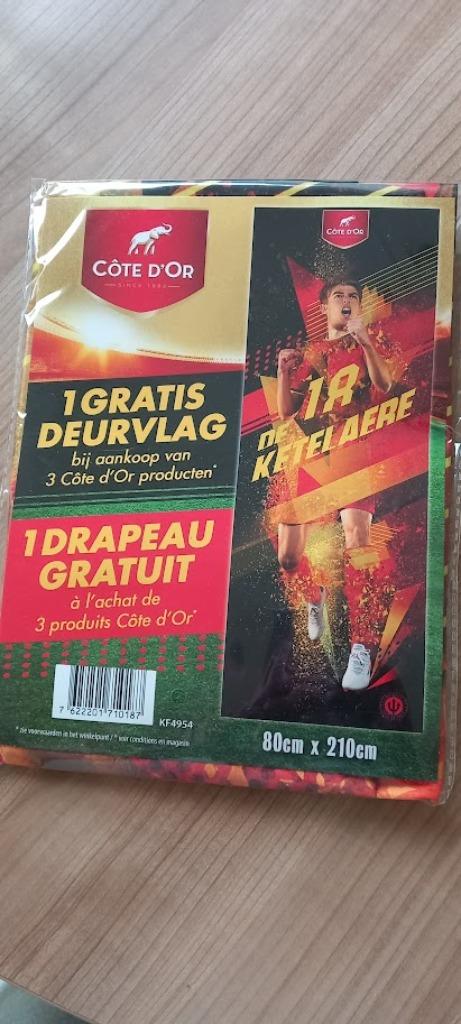 Drapeau de porte Red Devils .de Ketelaere.New. 210 x 80 cm, Enlèvement ou Envoi, Neuf, Fanion ou Écharpe