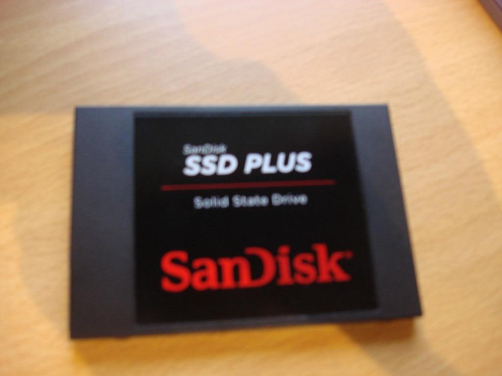 Disque de stockage SSD Sandisk 240GB 2.5 ‘’, 240 GB, SSD, SanDisk, Enlèvement
