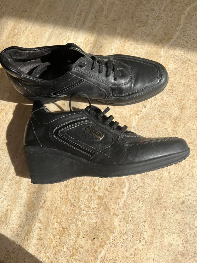 Chaussures, Enlèvement ou Envoi, Comme neuf, Noir