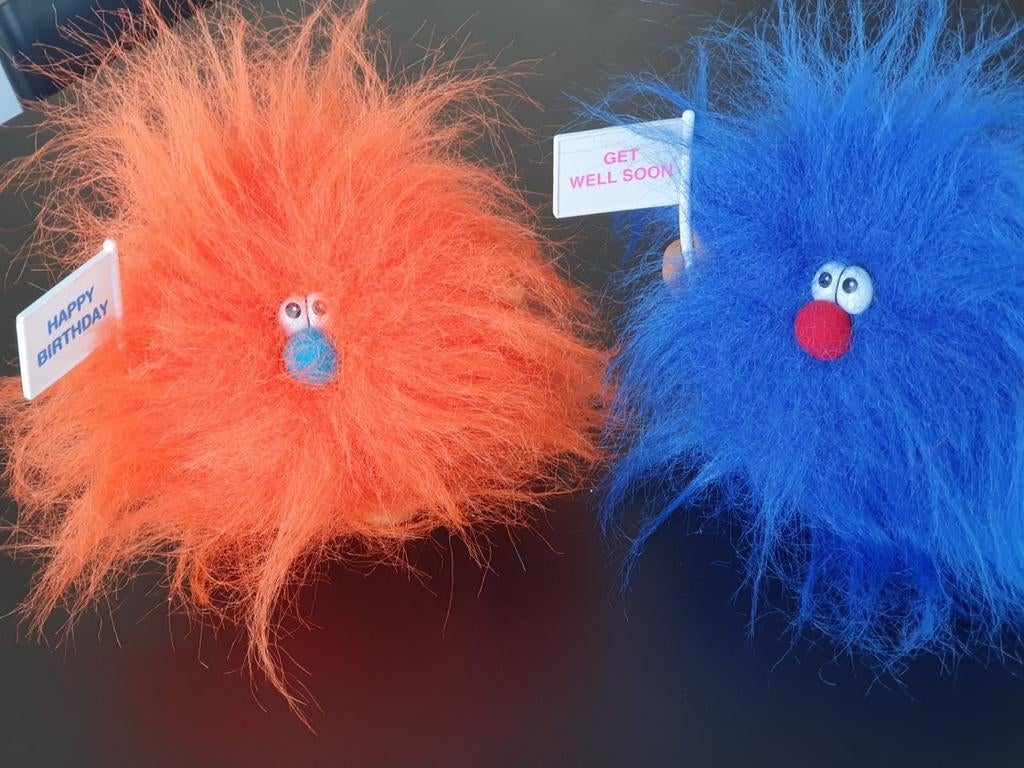 Fuzzy Wuzzies Russ , by Kijss , get well soon en happy birth, Verzamelen, Poppen, Zo goed als nieuw, Ophalen of Verzenden