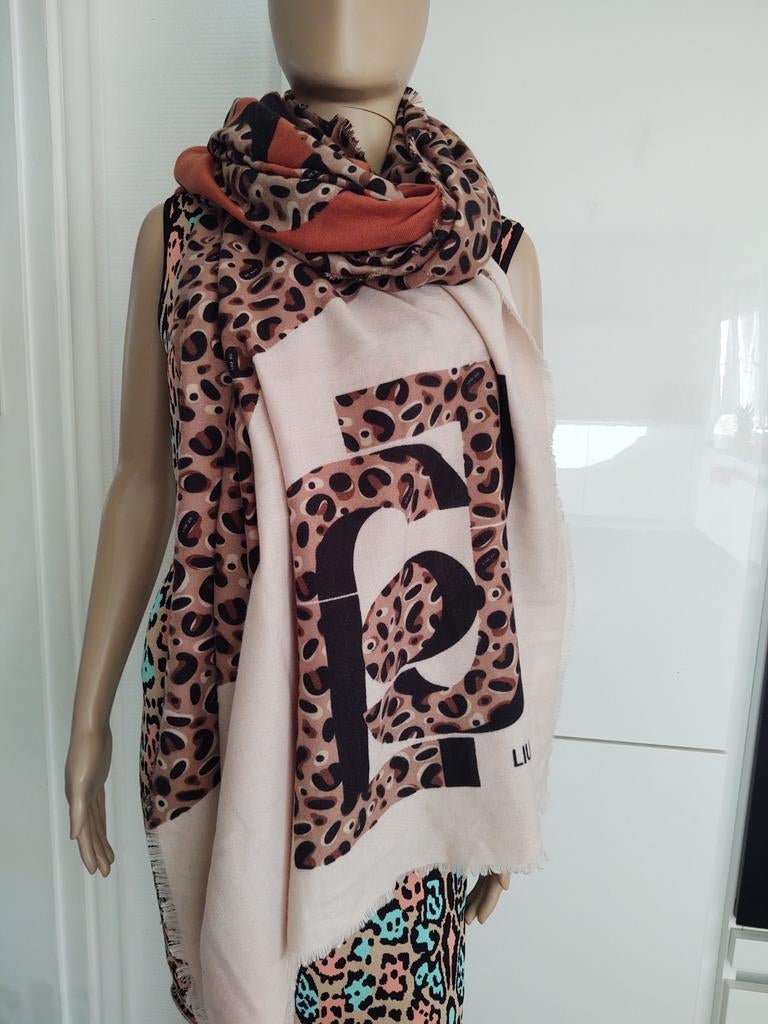 Liu-jo grote sjaal., Maat 46/48 (XL) of groter, Lui -jo, Ophalen of Verzenden, Sjaal