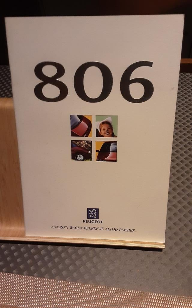 PEUGEOT 806 brochure, Ophalen of Verzenden, Zo goed als nieuw, Peugeot