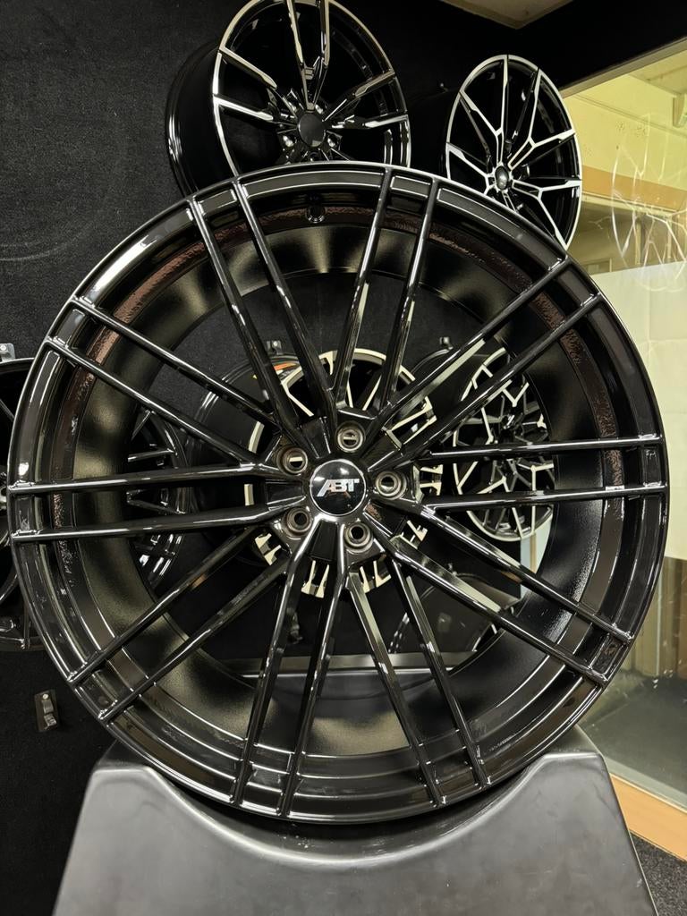23 inch velgen voor Audi ABT look 5x112 RSQ8 SQ8 Q8 Q7 SQ7, Autos : Pièces & Accessoires, Pneus & Jantes, Neuf, Enlèvement ou Envoi