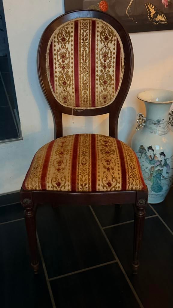 chaises style louis XVI, Enlèvement