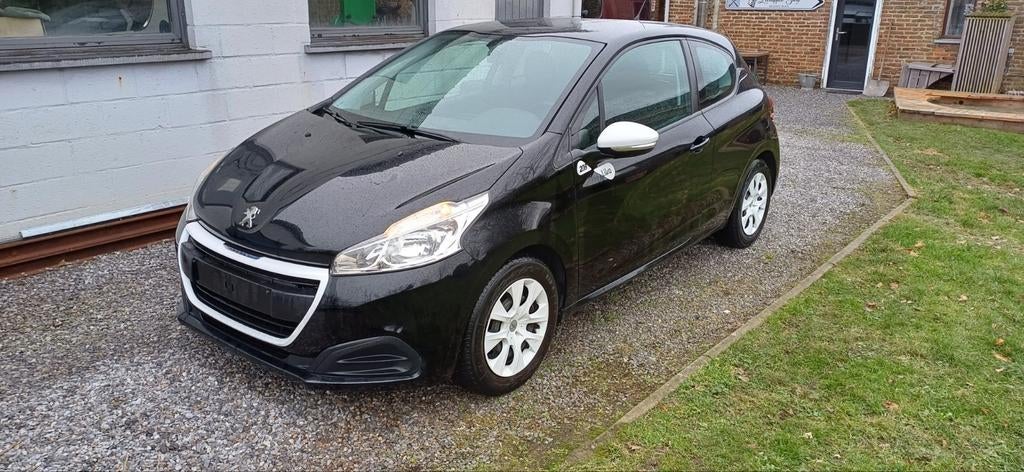Peugeot 208 like 10/ 2015, Auto's, Voorwielaandrijving, Stof, Zwart, Bedrijf