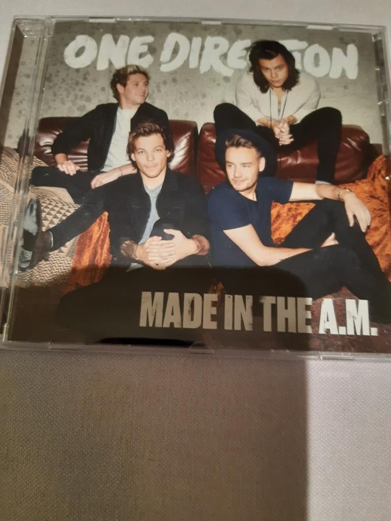 CD ONE DIRECTION  MADE IN THE A.M., Ophalen of Verzenden, Zo goed als nieuw