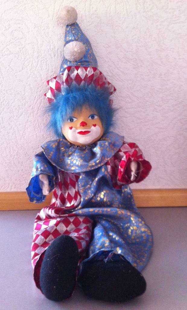 rood/blauwe clown zittend, Ophalen of Verzenden, Zo goed als nieuw