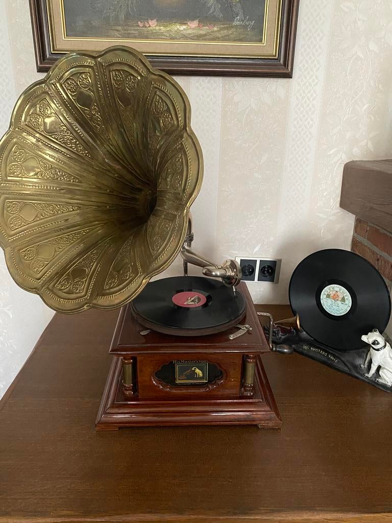 Antieke Grammofoon, Ophalen