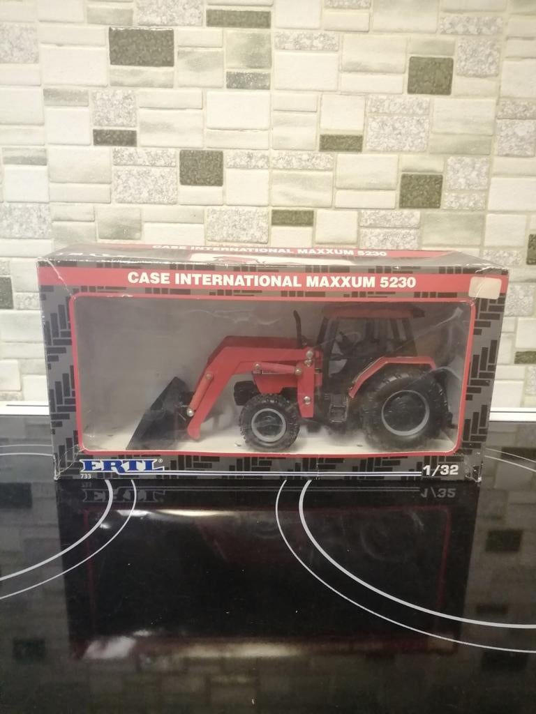 Case International maxxum 5230 ERTL, Enlèvement ou Envoi, Comme neuf, Tracteur et Agriculture, ERTL