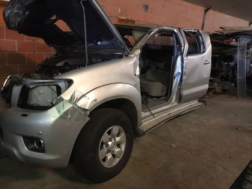 Toyota Hilux schade, Auto's, Toyota, Particulier, SUV of Terreinwagen, Zilver of Grijs, Hilux