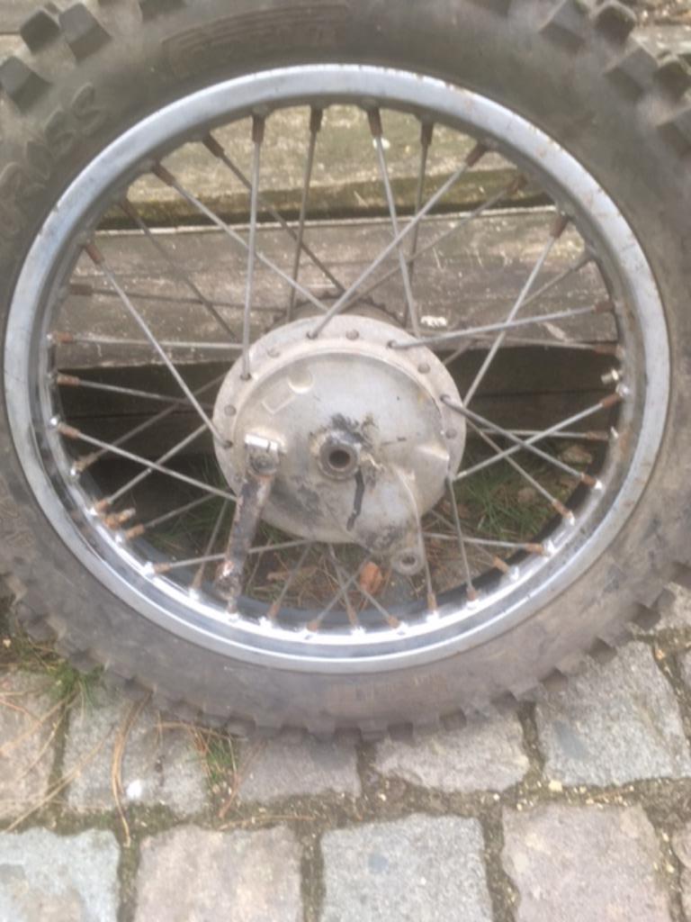 Roue arrière Yamaha DT125 AT1, premiers modèles, Motos, Enlèvement, Utilisé