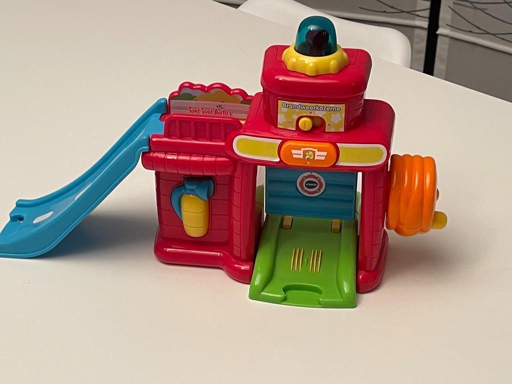 VTech Toet Toet Brandweerkazerne, Kinderen en Baby's, Ophalen, Zo goed als nieuw, 2 tot 4 jaar