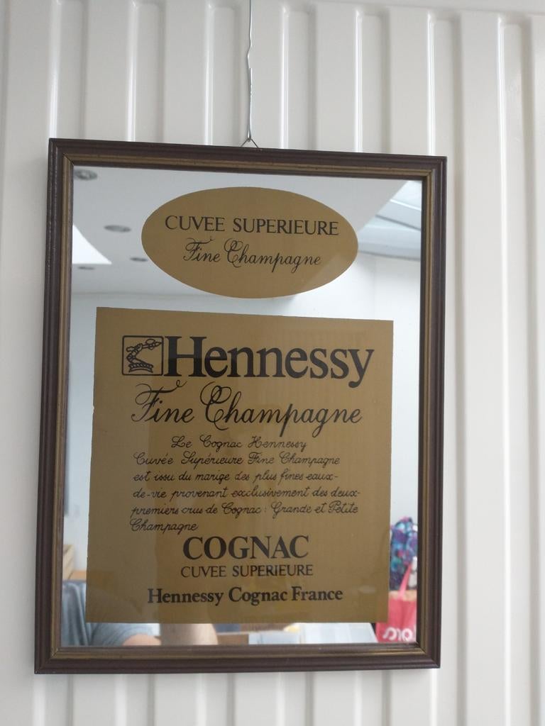 Spiegel in kader van Hennessy fine champagne, Ophalen of Verzenden, Zo goed als nieuw, Reclamebord