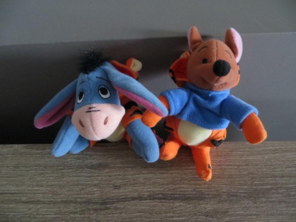 2 kleine knuffels : Roe + Iejoor - Verkleed - Teigetje, Ophalen of Verzenden, Overige typen
