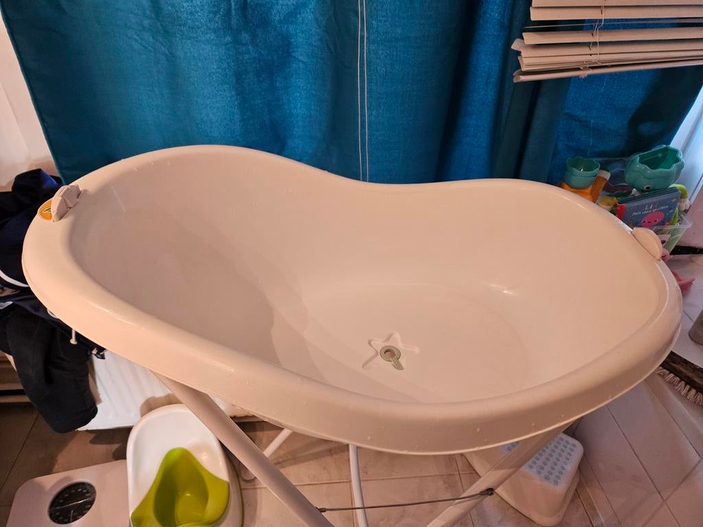 Baignoire sur pied avec tuyau d'évacuation, Enlèvement, Utilisé, Baignoire