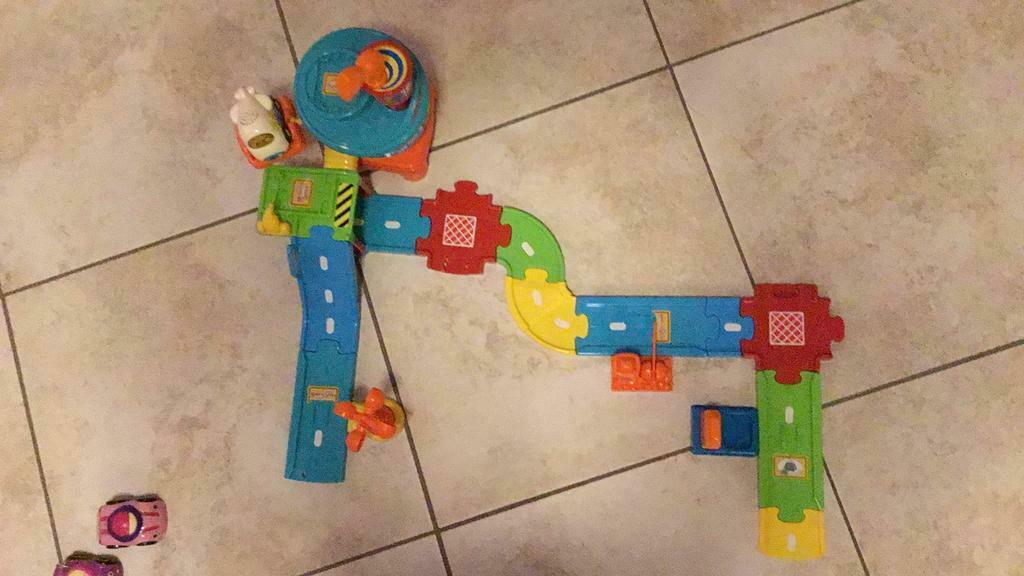 V tech Vliegveld lanceerbaan, Kinderen en Baby's, Speelgoed | Vtech, Ophalen, Zo goed als nieuw, 6 maanden tot 2 jaar